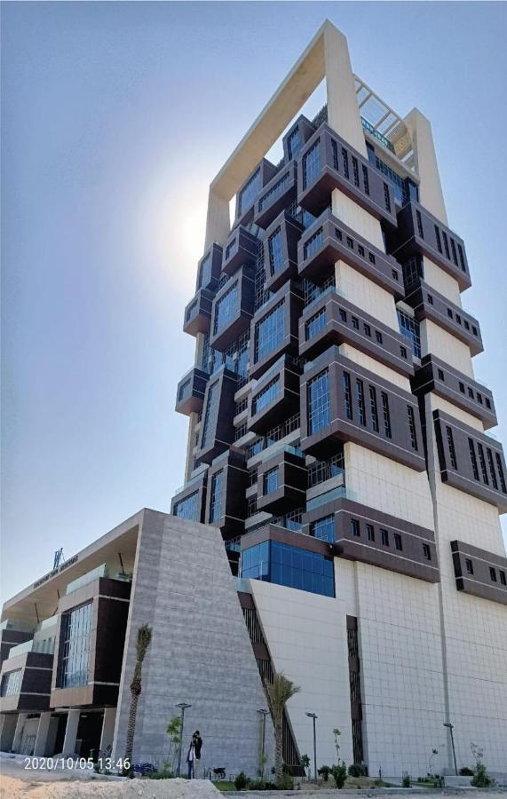 Waterfront Hotel Apartment Lusail エクステリア 写真 The building in 2018