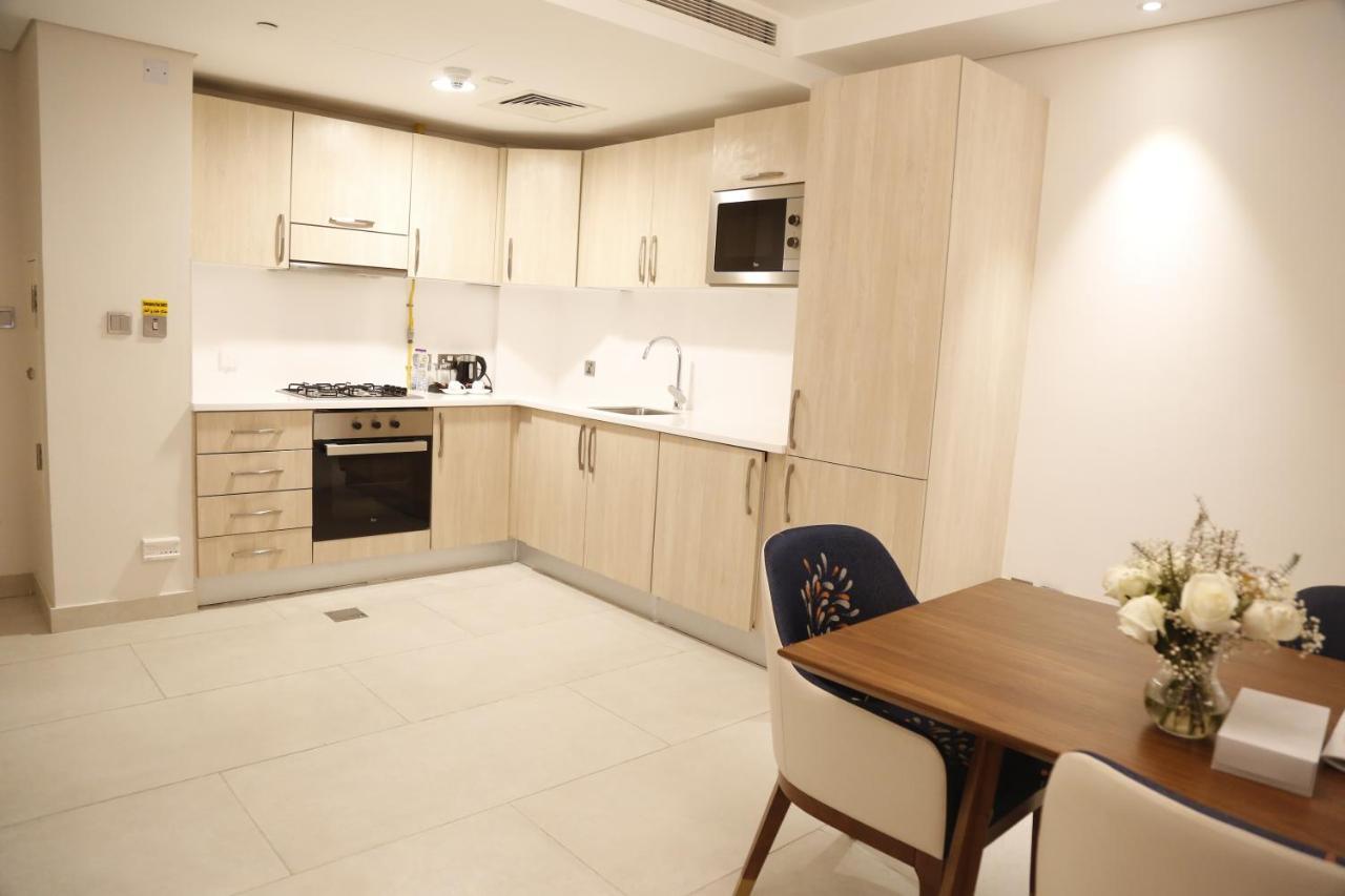 Waterfront Hotel Apartment Lusail エクステリア 写真 A kitchen in a serviced apartment in London